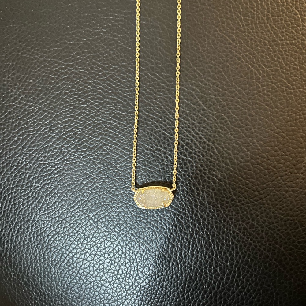 Kendra Scott Gold and Cream Pendant Necklace
